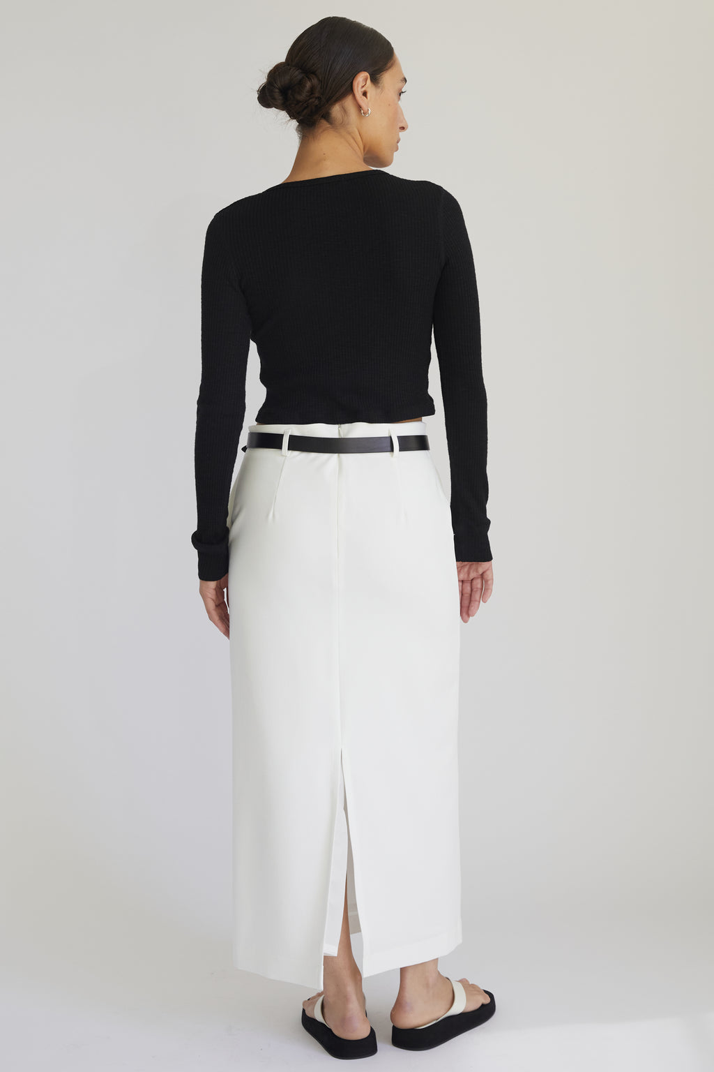 Cropped Fitted Long Sleeve Top - Almina Concept 