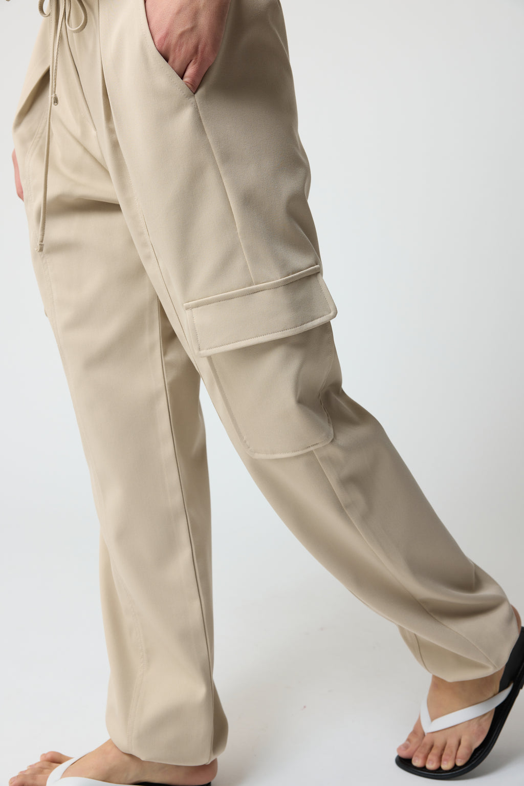 Elastic Ankle Cargo Pants - Almina Concept 