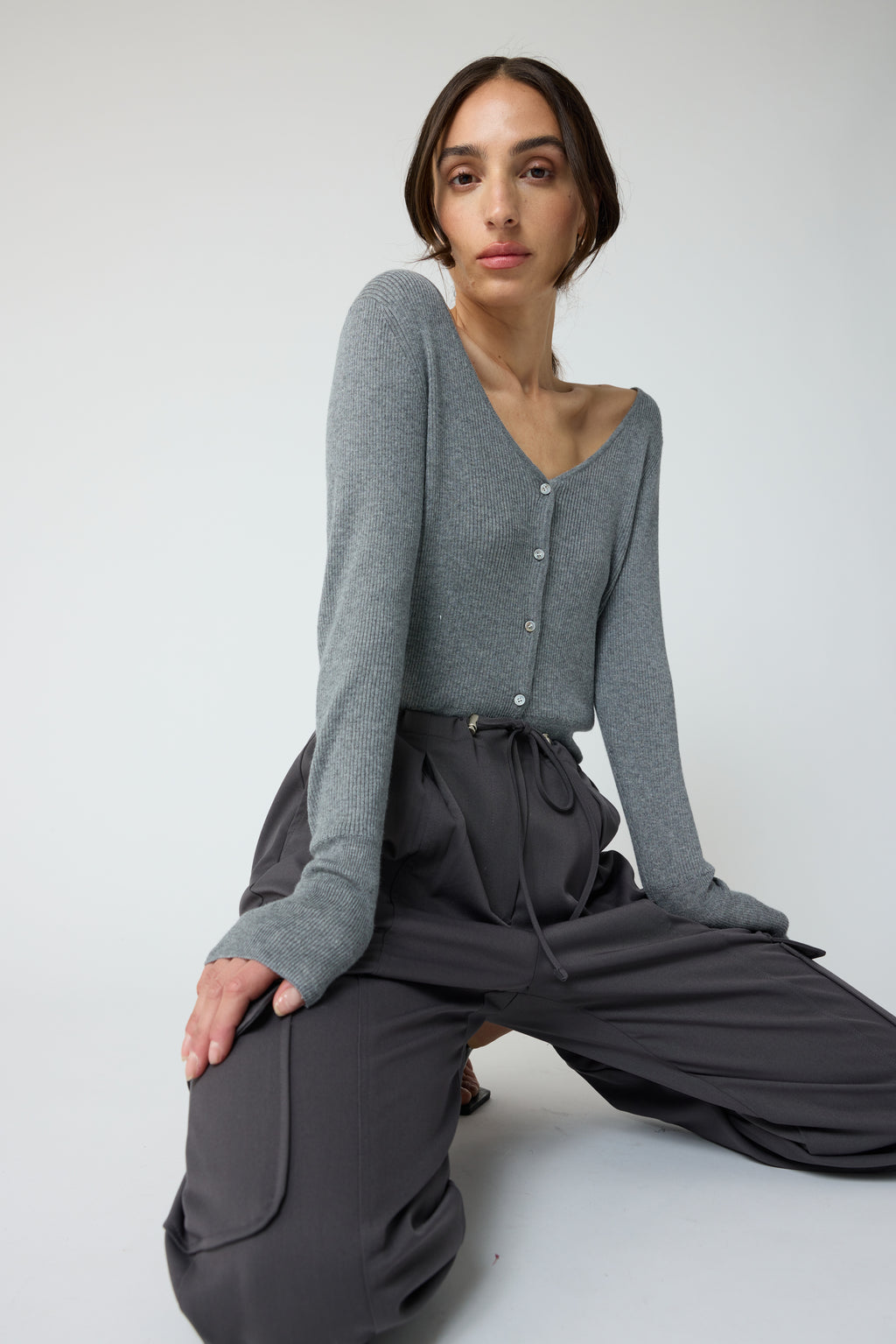 Cropped V Neck Cardigan - Almina Concept 