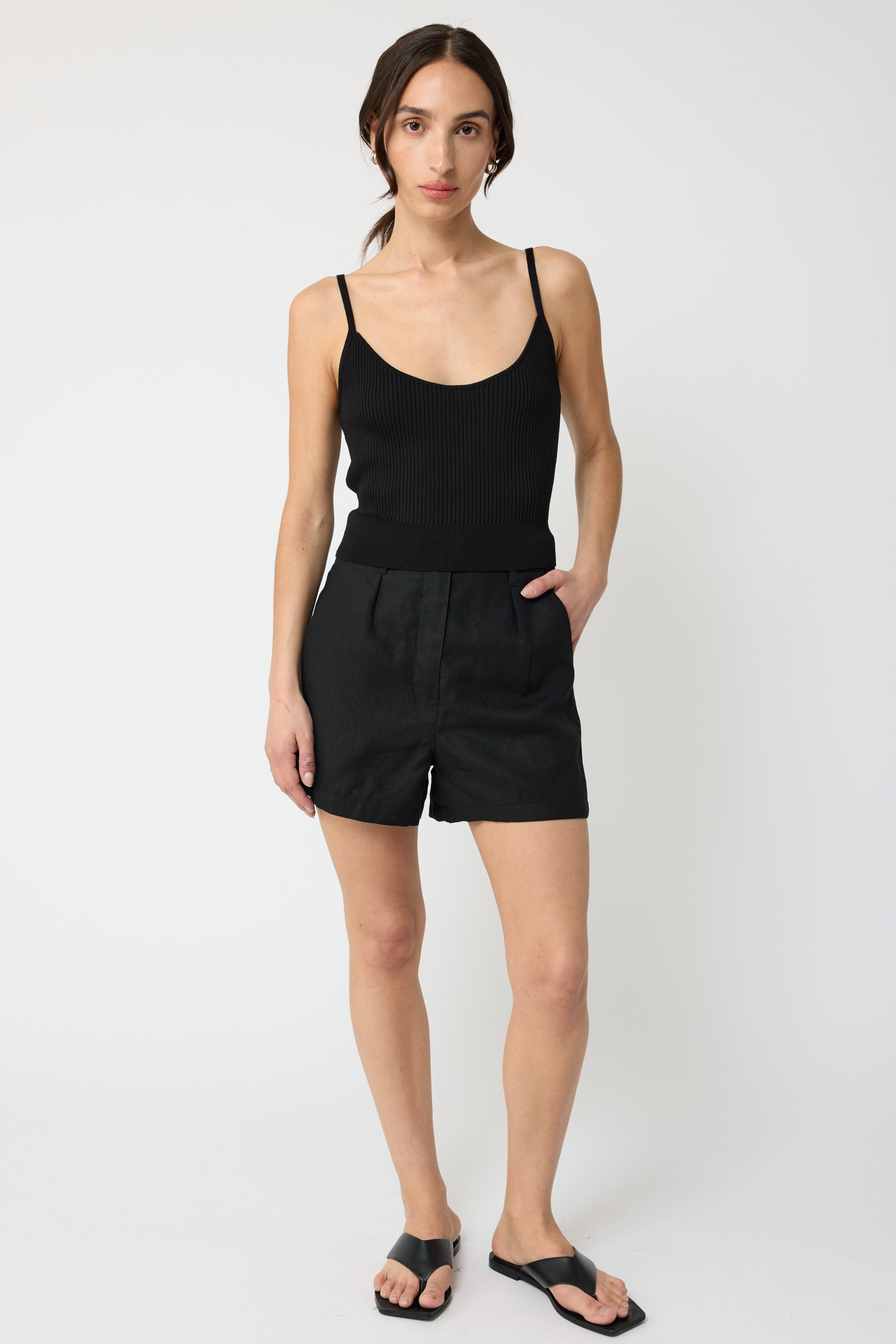 Linen Pleated Shorts - Almina Concept 
