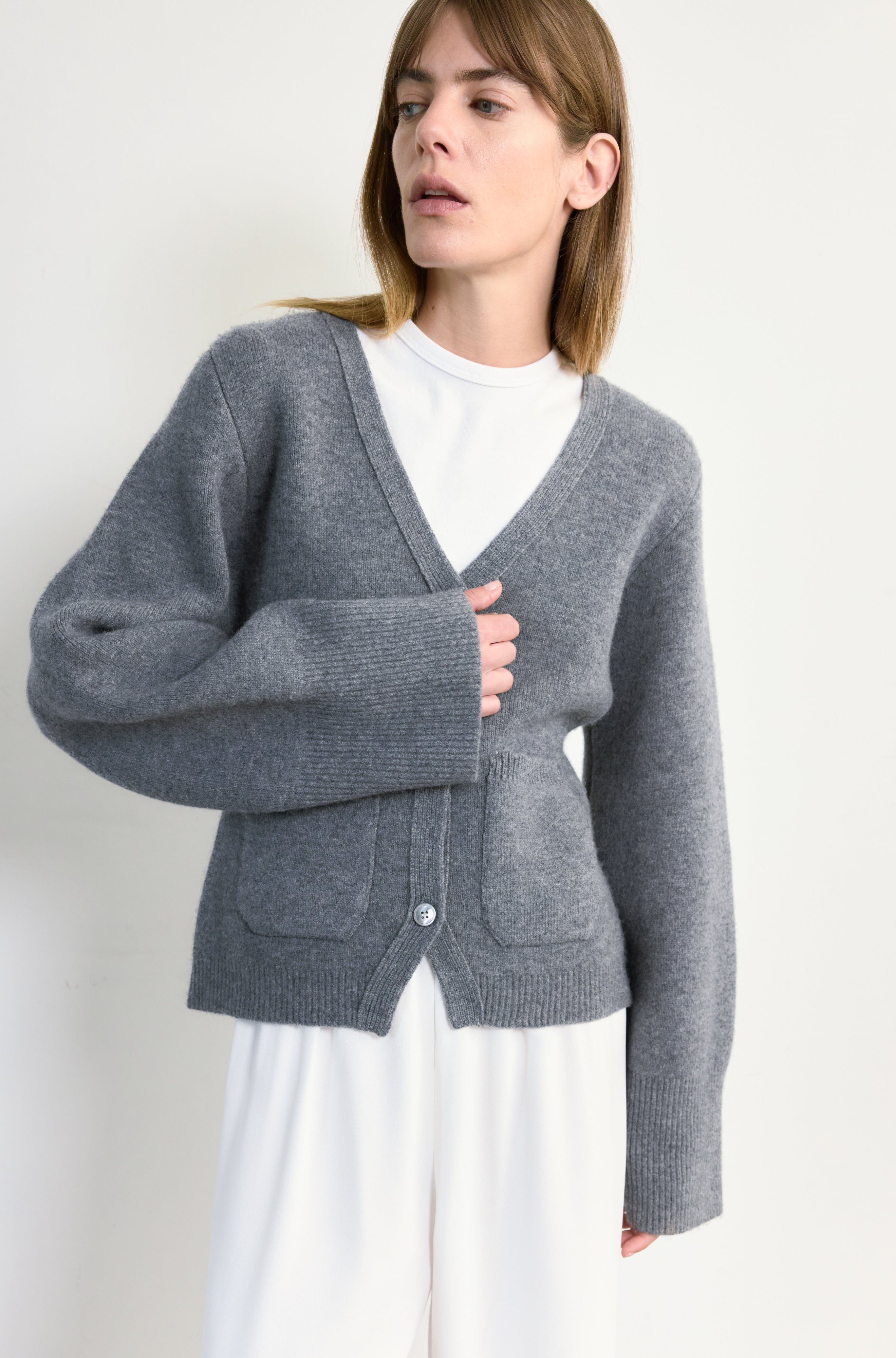 V Neck Cardigan - Almina Concept 