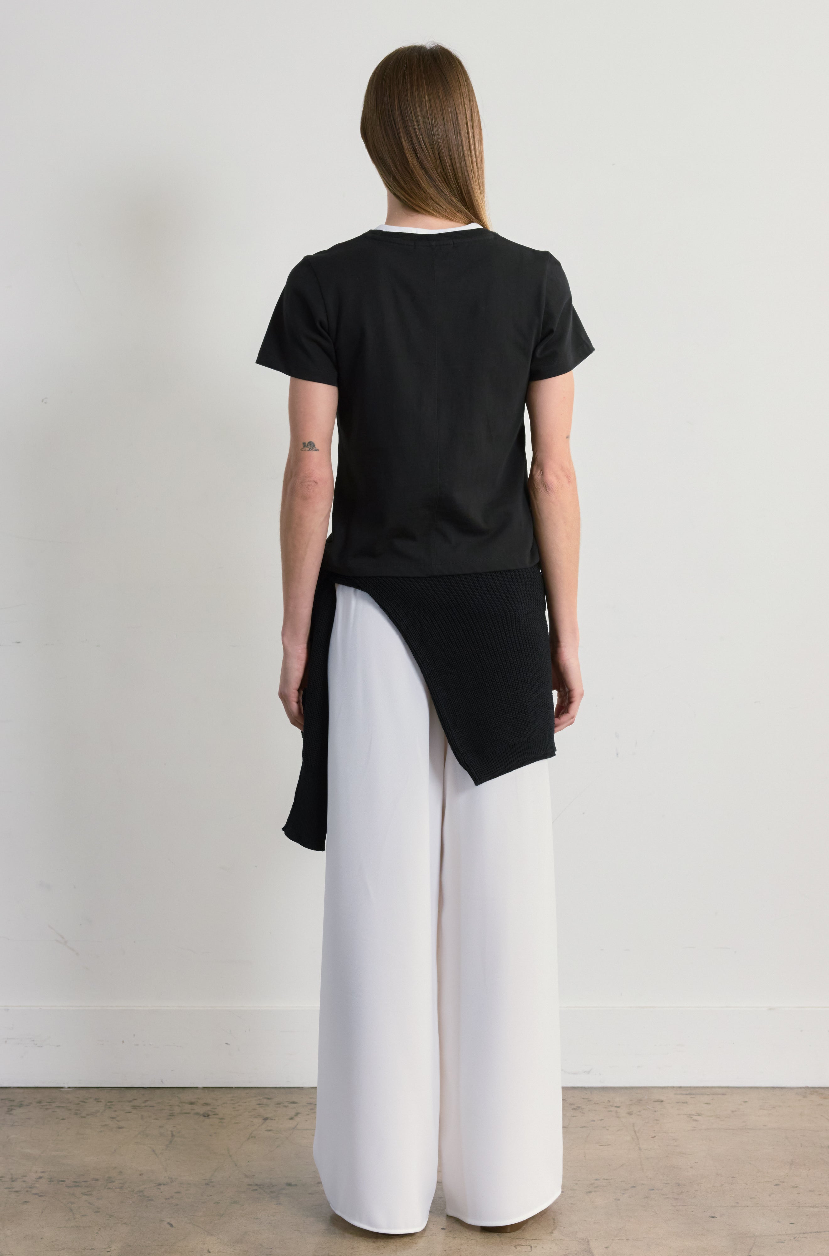 Short Sleeve Tee - Almina Concept 