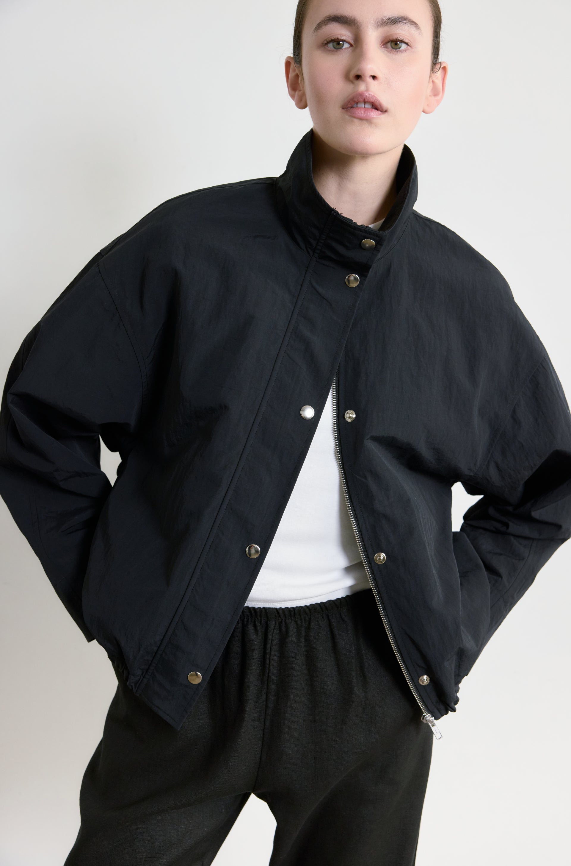 【AAKAM】High-Neck Button Jacket (Black) High Neck Jacket – Almina Concept