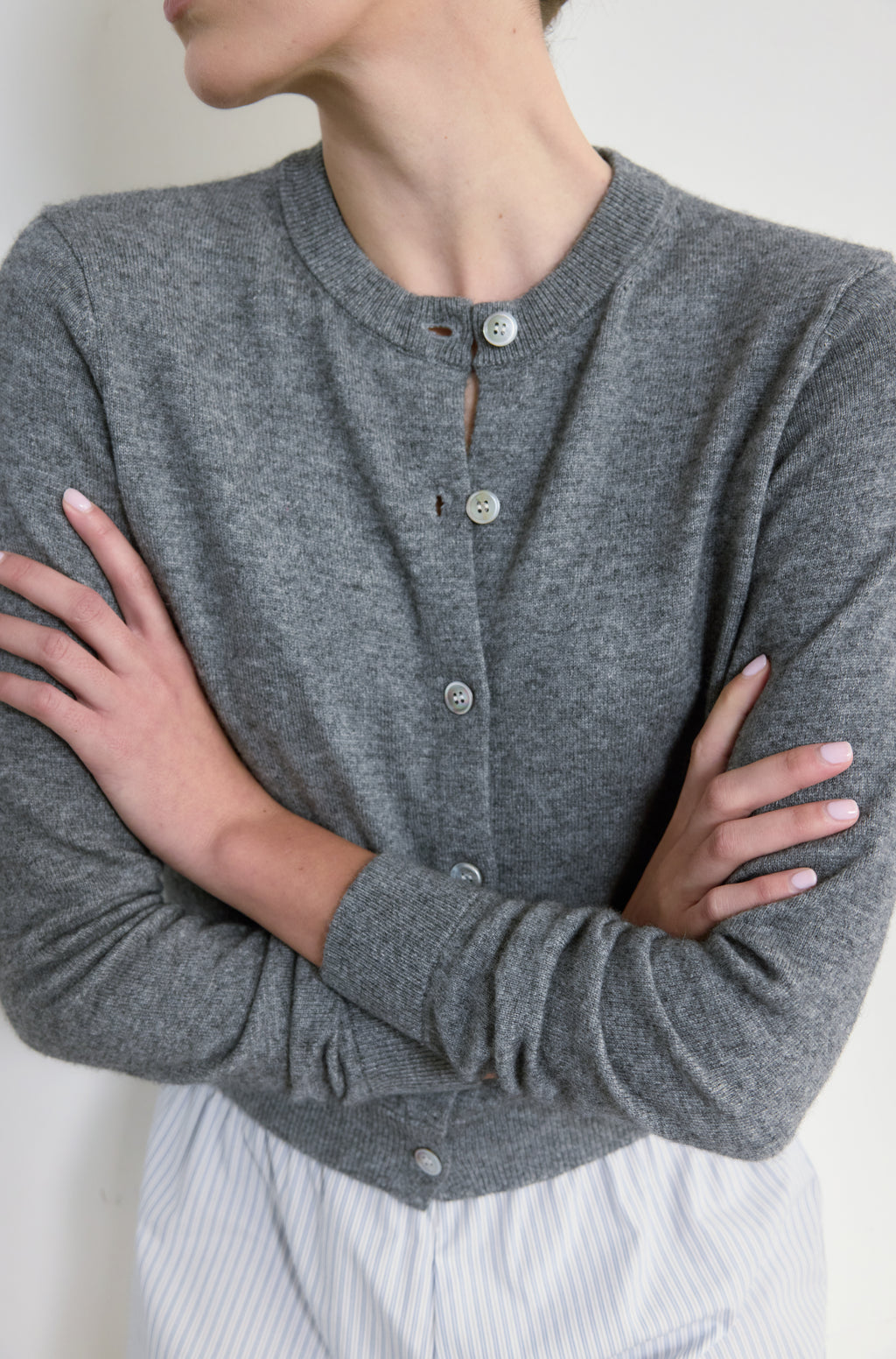 Classic Crew Wool Cardigan - Almina Concept 