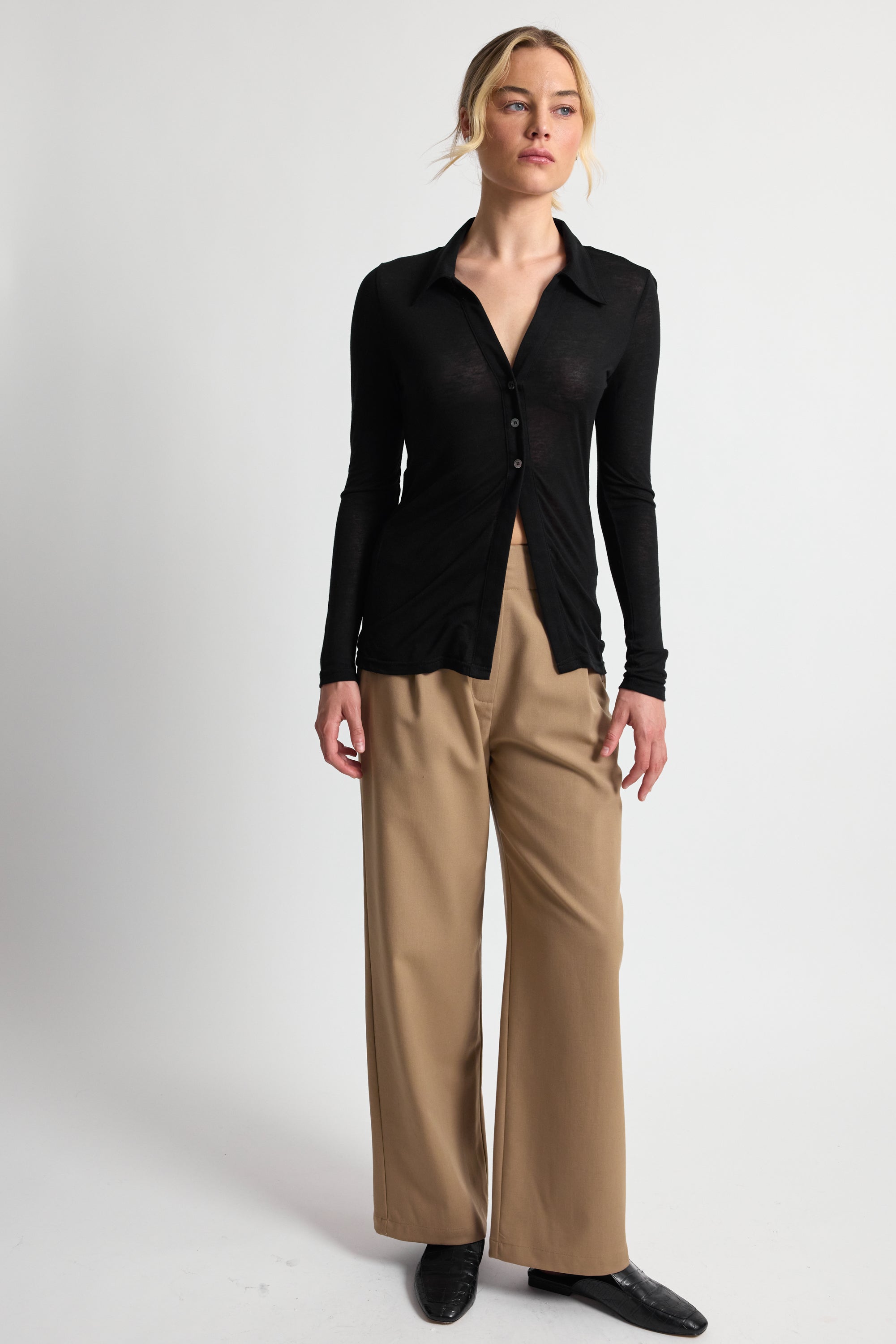 3 Button Knit Top - Almina Concept 