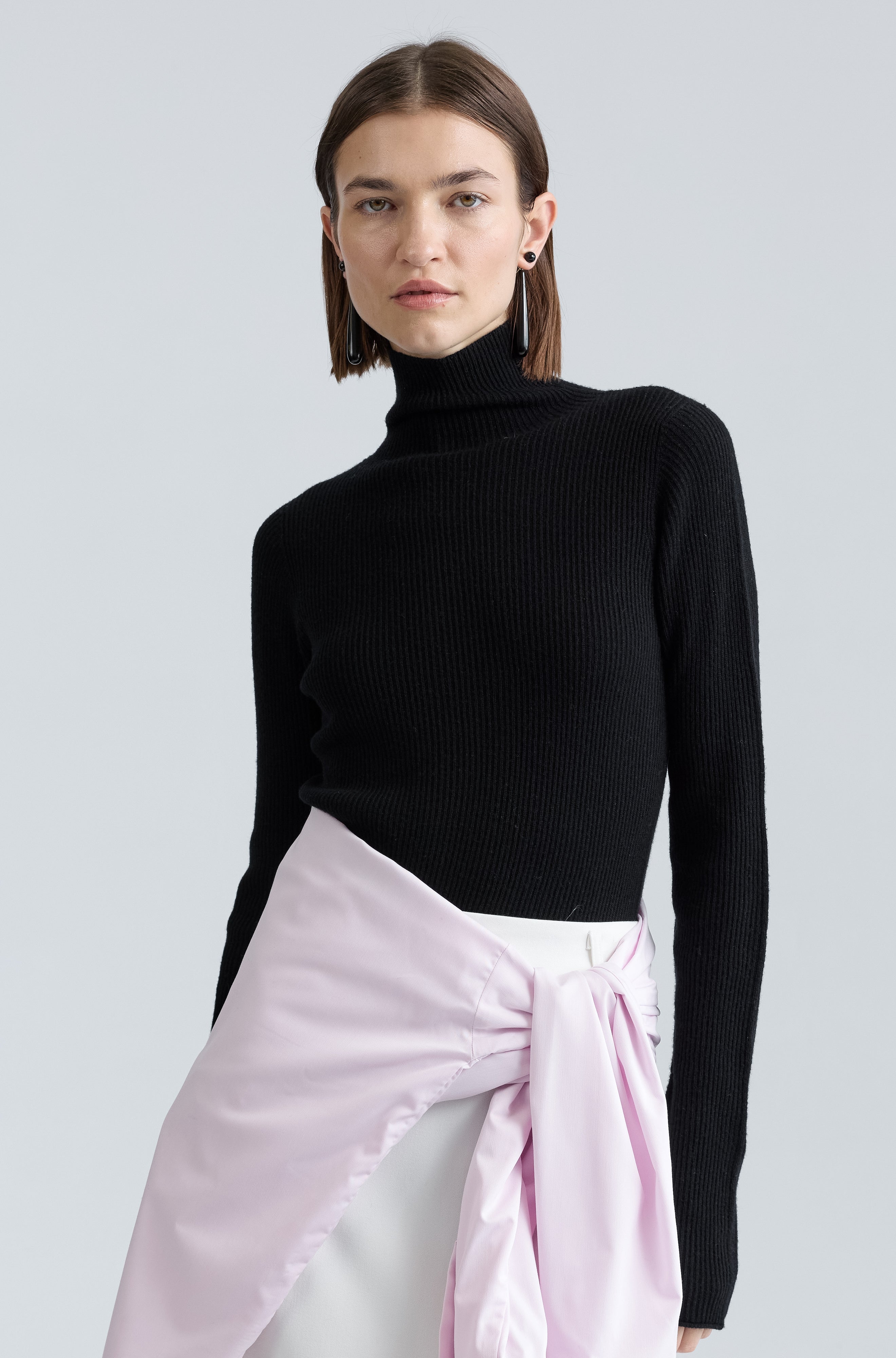 Slim Ribbed Turtleneck - Almina Concept 