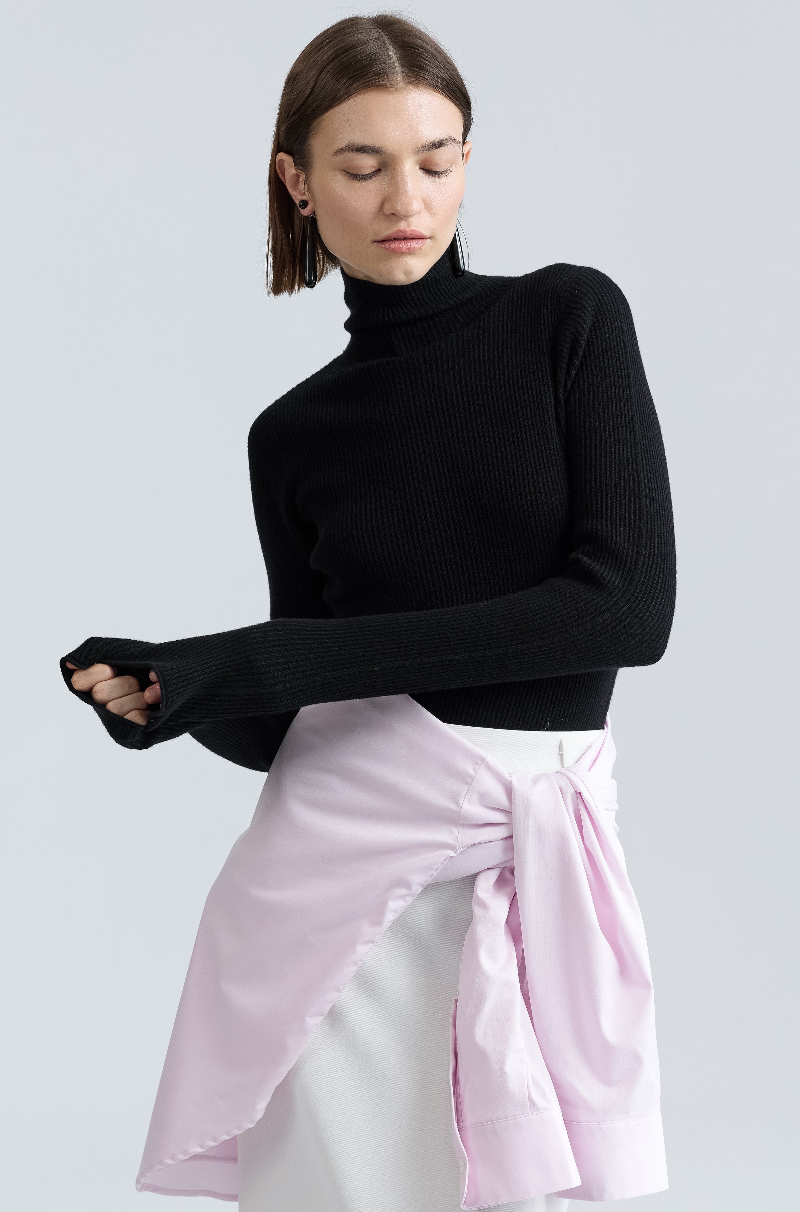 Slim Ribbed Turtleneck - Almina Concept 