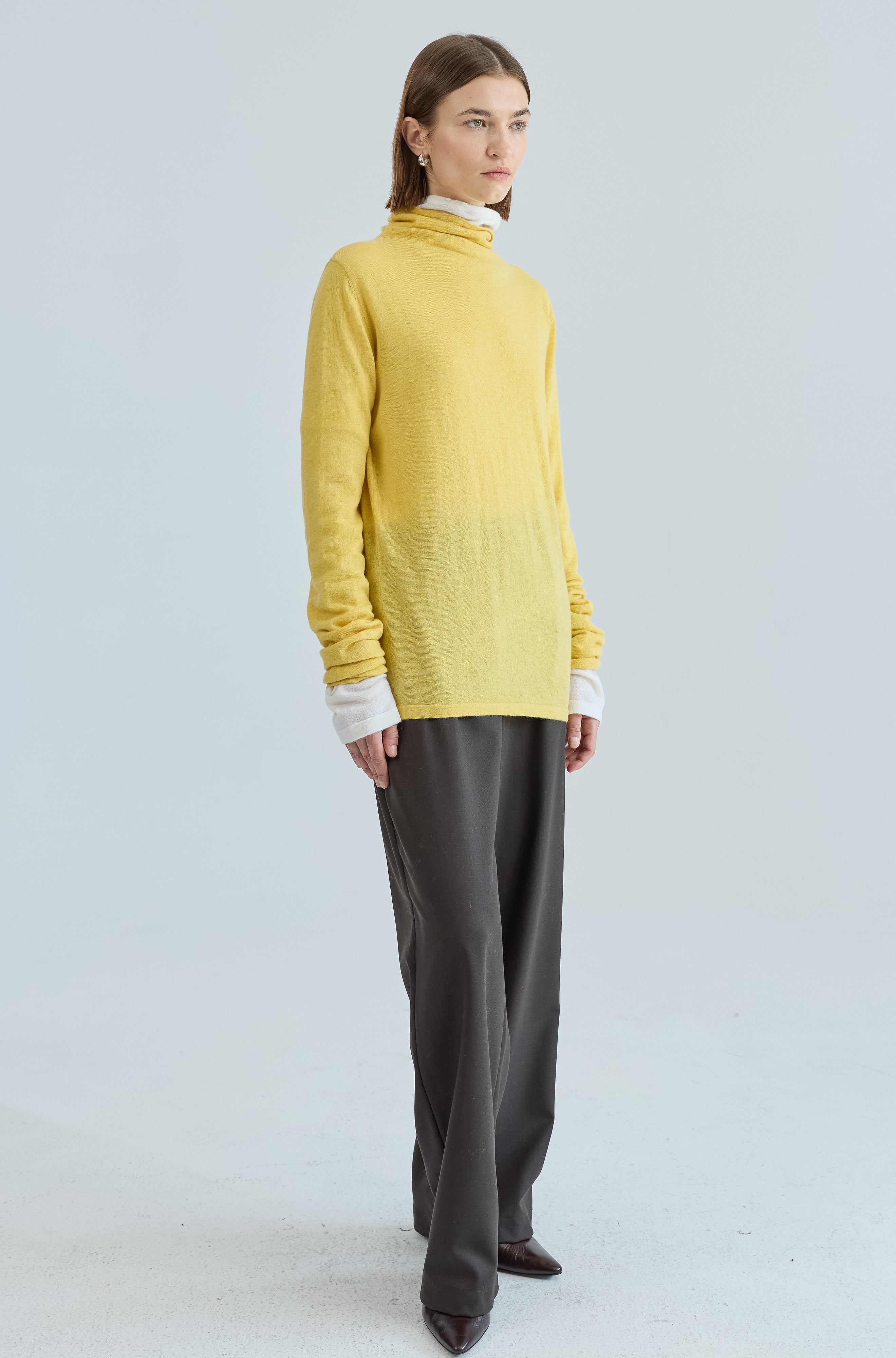 Funnel Wool/Cash Turtleneck - Almina Concept 