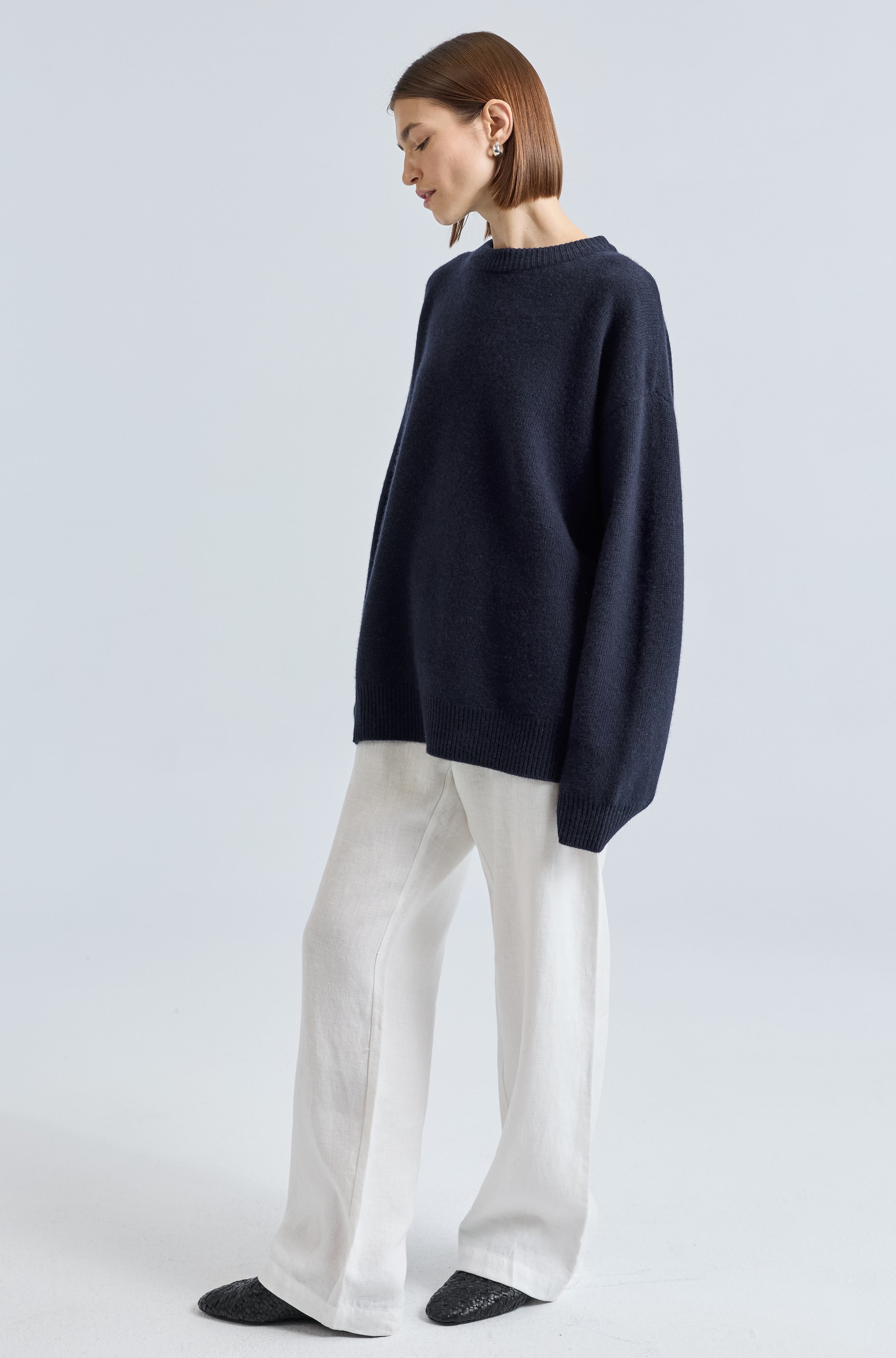 Almina Concept sweater detail