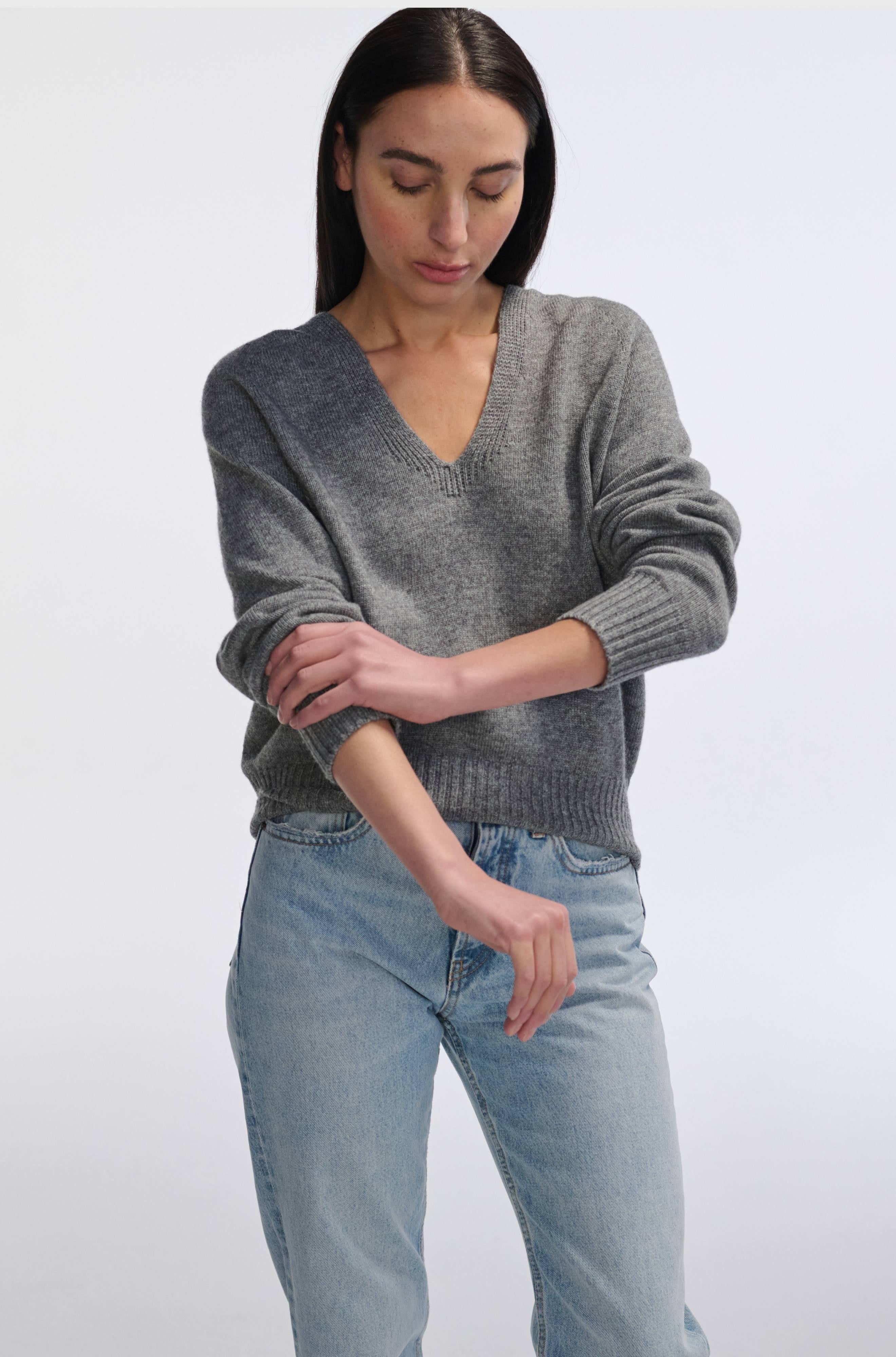 V Neck Pullover Sweater