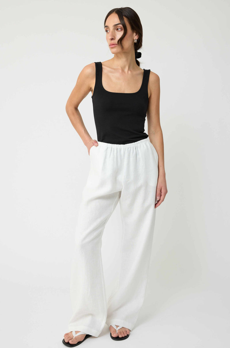 The Best Linen Pants Will Keep You Cool When It’s Impossibly Hot