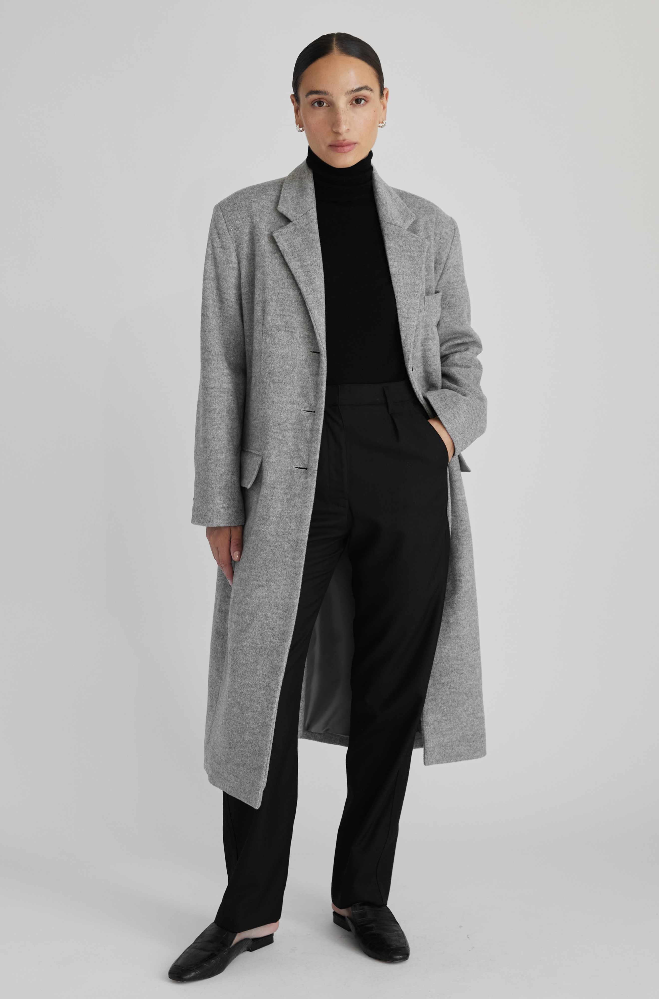 Almina Concept - Long Wool Cashmere Coat in Grey Almina Concept - Long Wool Cashmere Coat in Grey