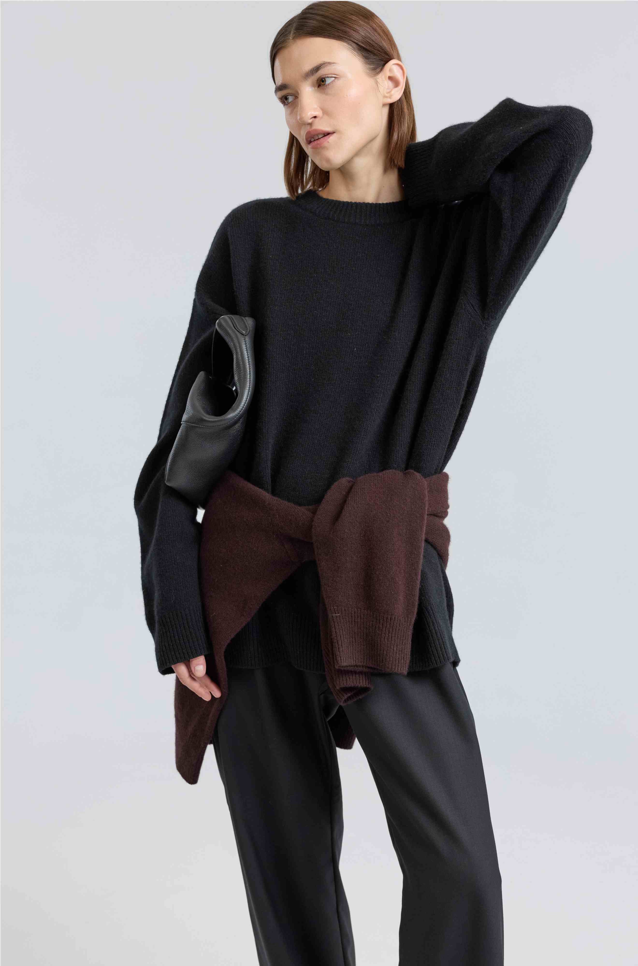 Almina Concept Oversized Wool/Cash Sweater in Black