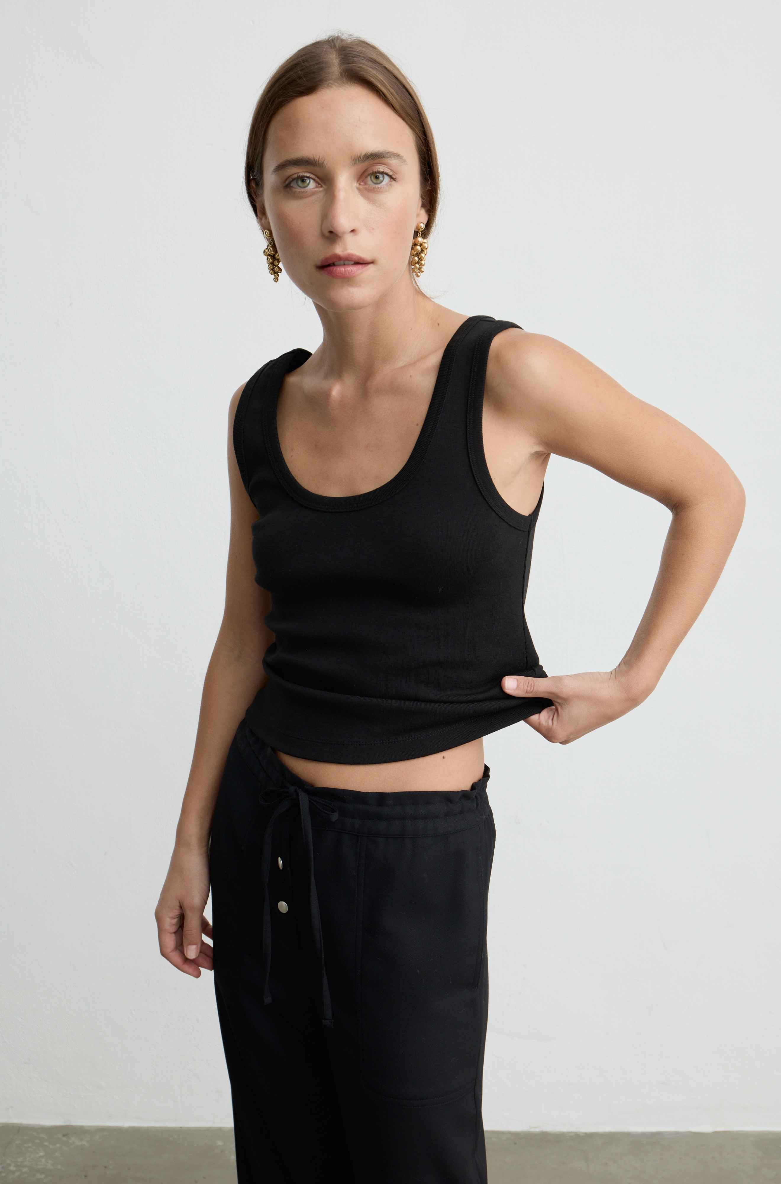 U Neck Tank