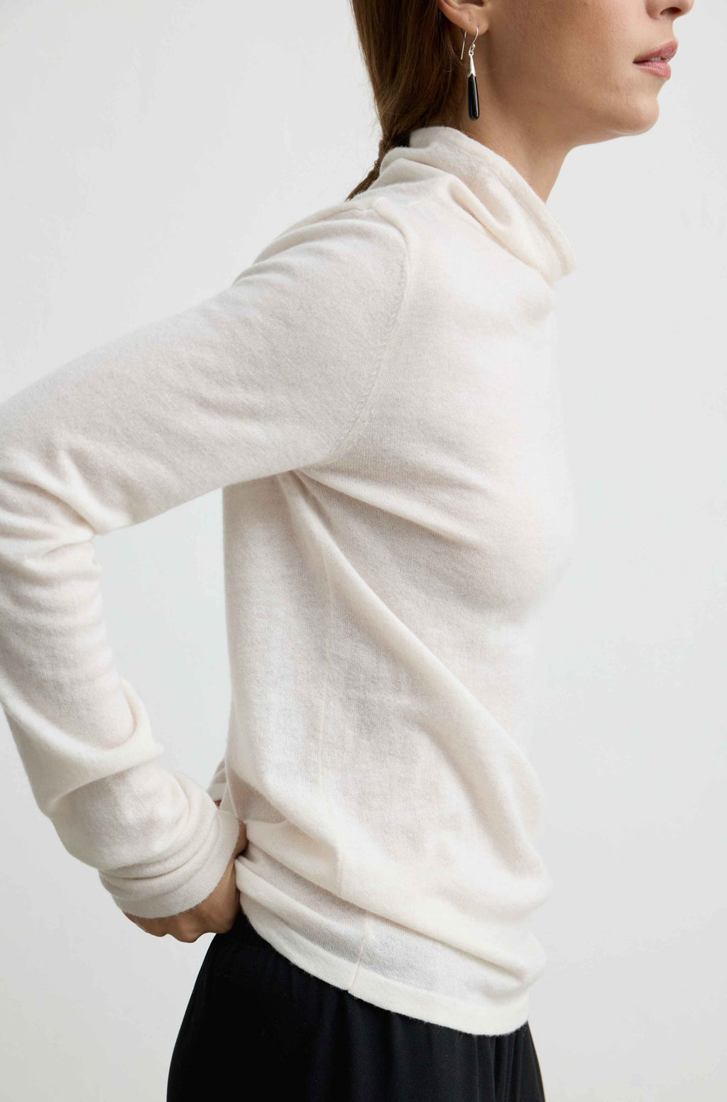 Funnel Wool/Cash Turtleneck