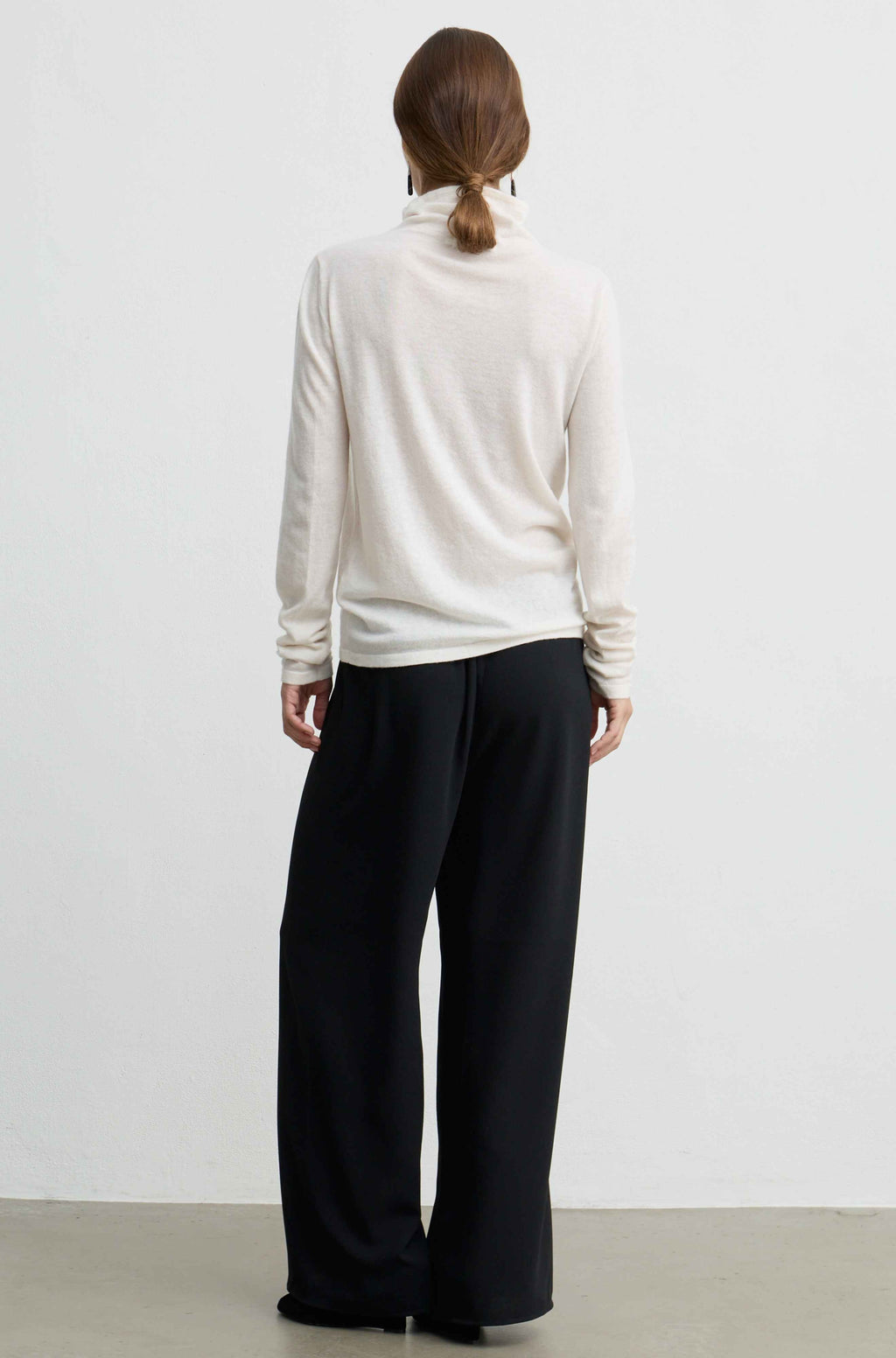 Funnel Wool/Cash Turtleneck